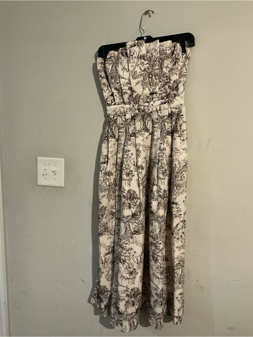 entro Strapless Ivory Dress with Black Toile Print